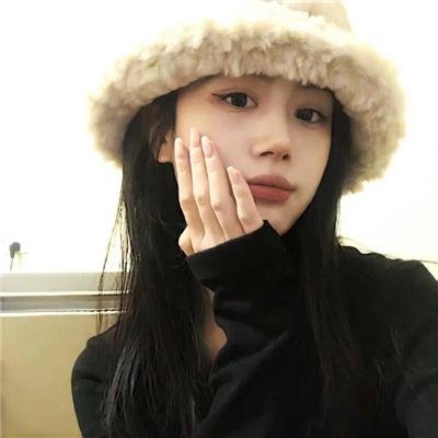 雪中的奇羊